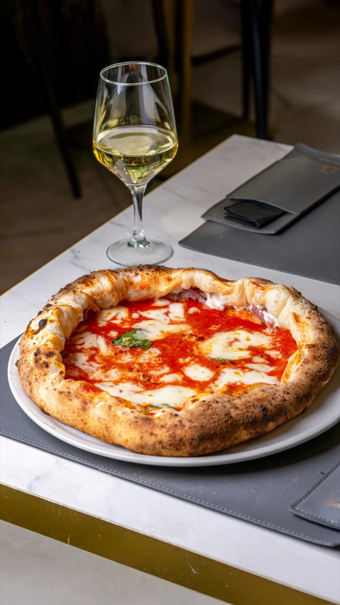 Pizza italiana + bebidas para o casal